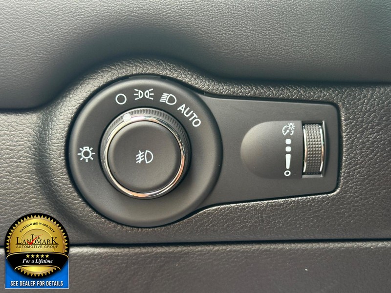 Dodge Durango Vehicle Full-screen Gallery Image 26