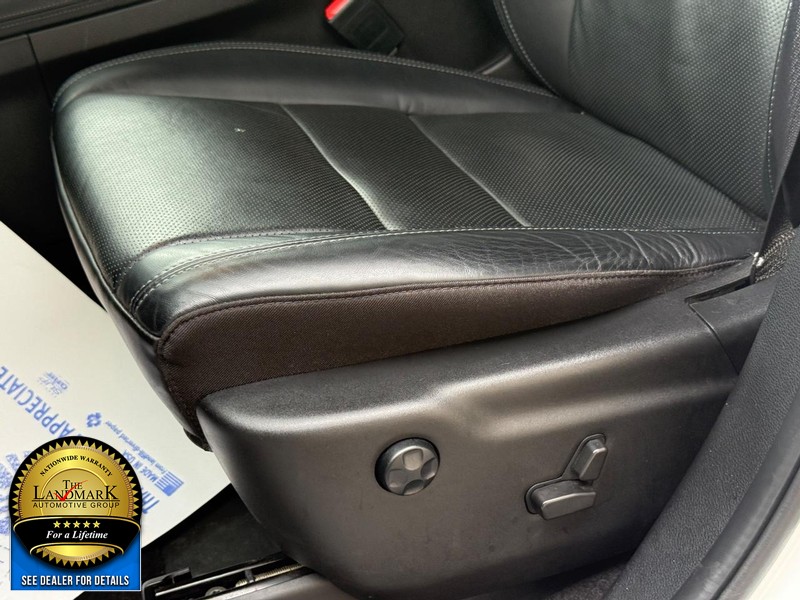 Dodge Durango Vehicle Full-screen Gallery Image 30