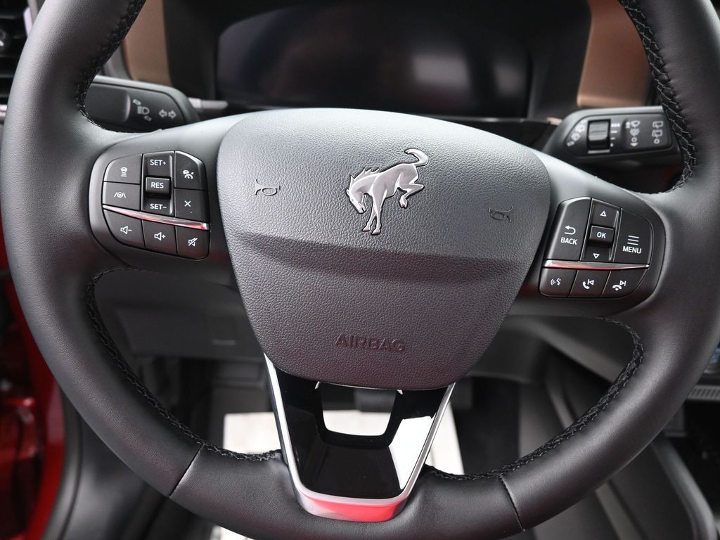 Ford Bronco Sport Vehicle Full-screen Gallery Image 17