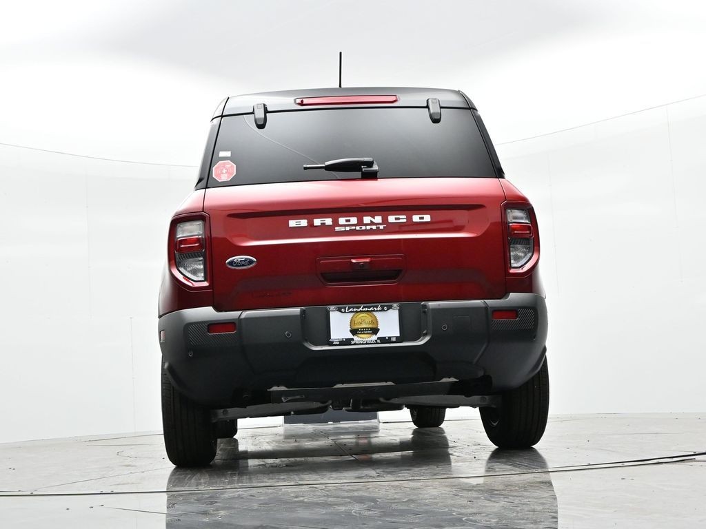 Ford Bronco Sport Vehicle Full-screen Gallery Image 24