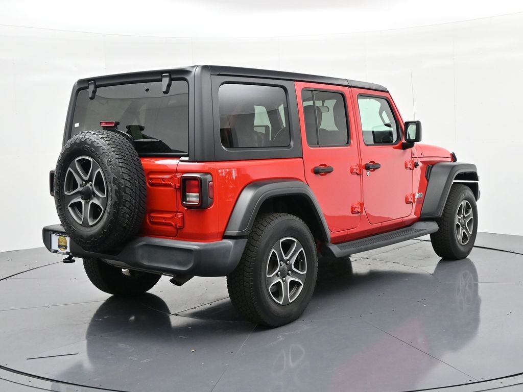 Jeep Wrangler Unlimited Vehicle Full-screen Gallery Image 6