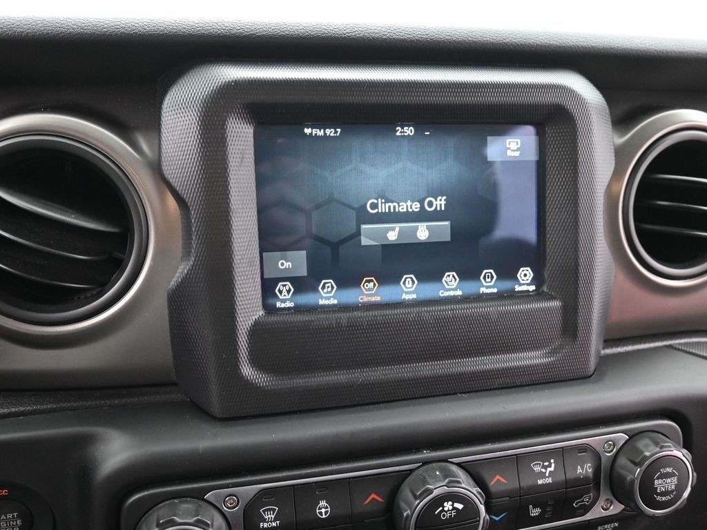 Jeep Wrangler Unlimited Vehicle Full-screen Gallery Image 11