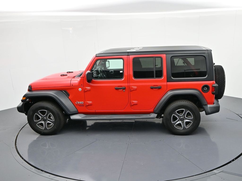 Jeep Wrangler Unlimited Vehicle Full-screen Gallery Image 18