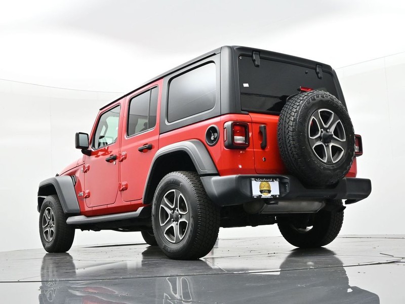 Jeep Wrangler Unlimited Vehicle Full-screen Gallery Image 19