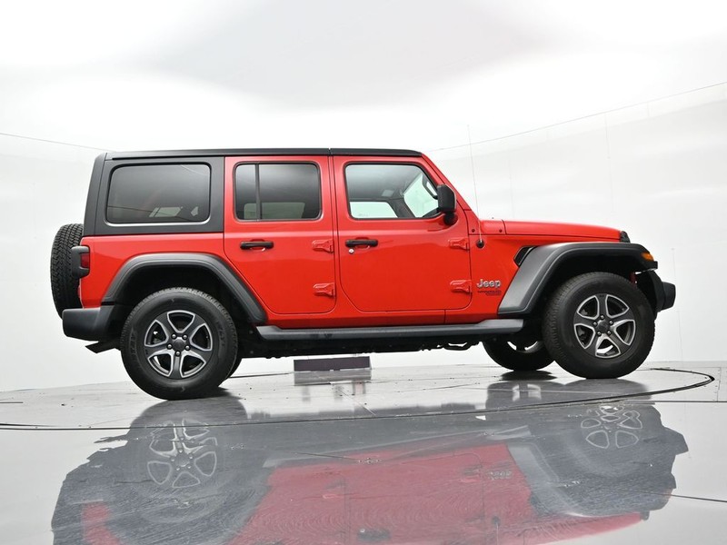 Jeep Wrangler Unlimited Vehicle Full-screen Gallery Image 22
