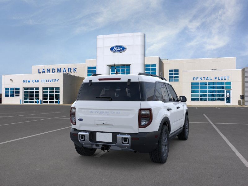 Ford Bronco Sport Vehicle Full-screen Gallery Image 8