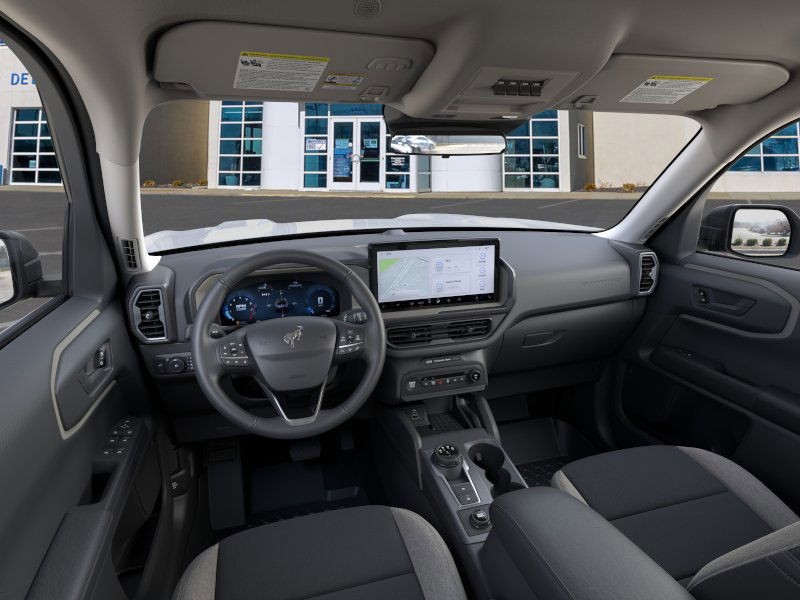 Ford Bronco Sport Vehicle Full-screen Gallery Image 9