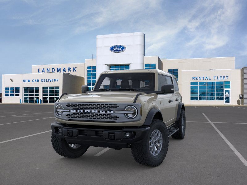 Ford Bronco Vehicle Full-screen Gallery Image 2