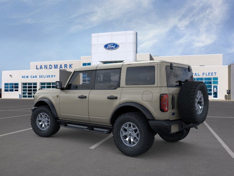 Ford Bronco Vehicle Full-screen Gallery Image 4