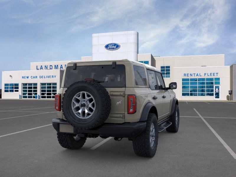 Ford Bronco Vehicle Full-screen Gallery Image 8