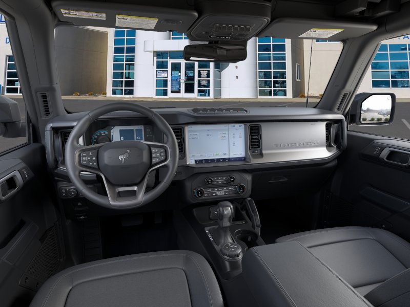 Ford Bronco Vehicle Full-screen Gallery Image 9