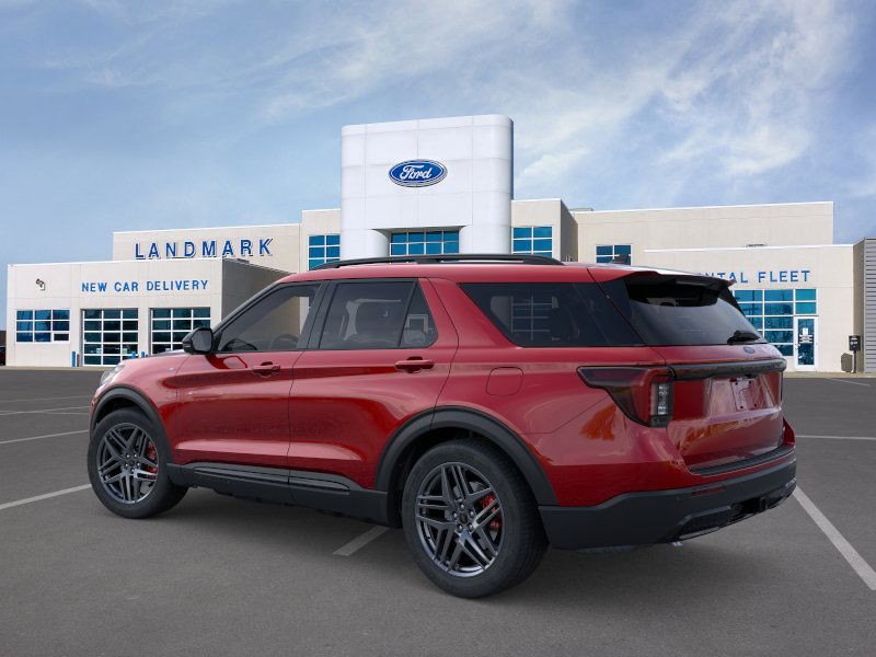 Ford Explorer Vehicle Full-screen Gallery Image 4