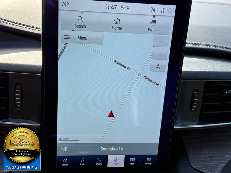 Ford Explorer Vehicle Full-screen Gallery Image 15