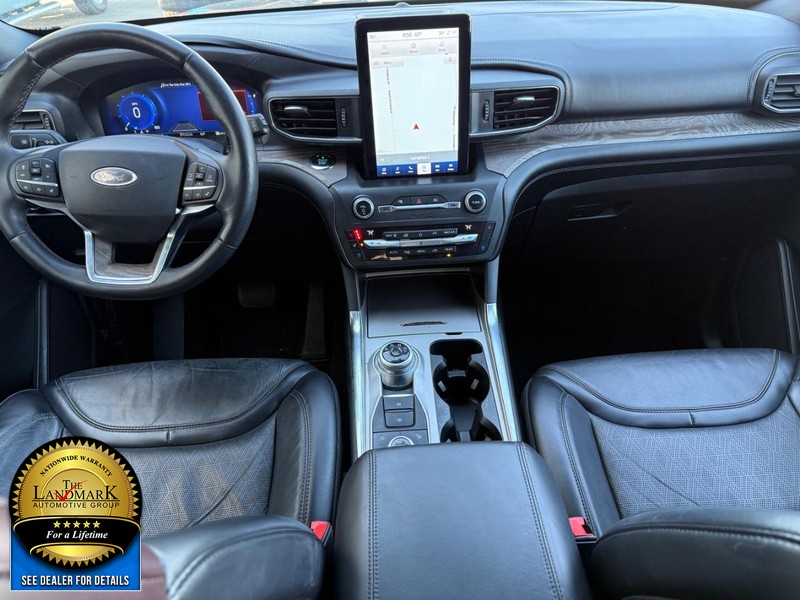 Ford Explorer Vehicle Full-screen Gallery Image 19