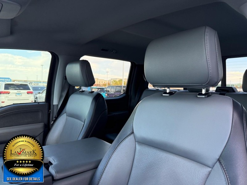 Ford F-150 Vehicle Full-screen Gallery Image 9