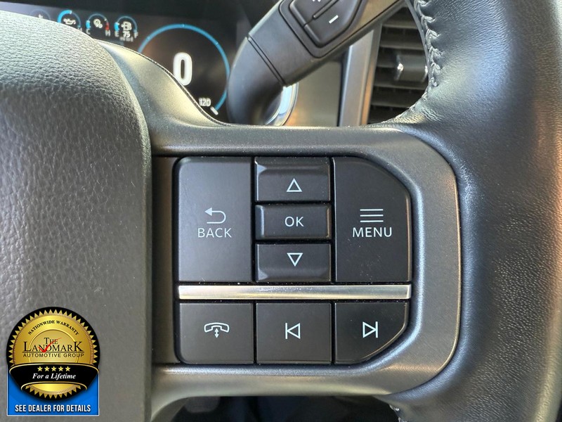 Ford F-150 Vehicle Full-screen Gallery Image 11