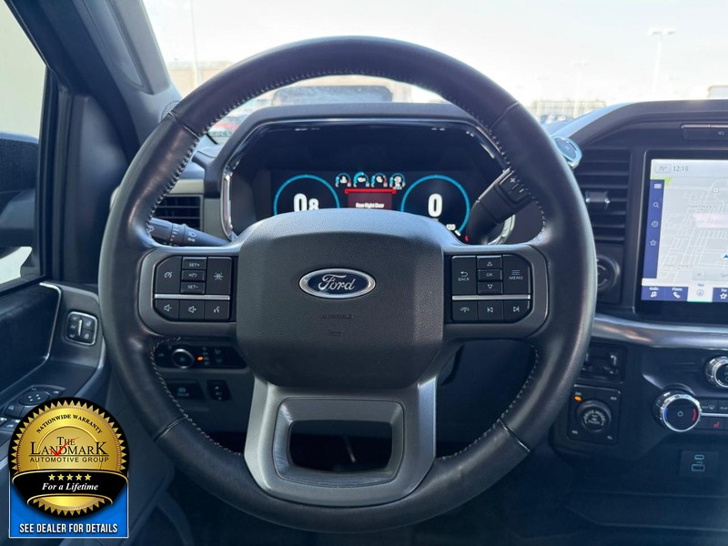 Ford F-150 Vehicle Full-screen Gallery Image 18