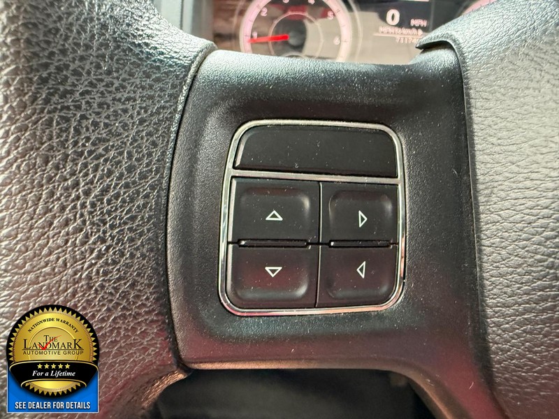 Ram 1500 Vehicle Full-screen Gallery Image 10