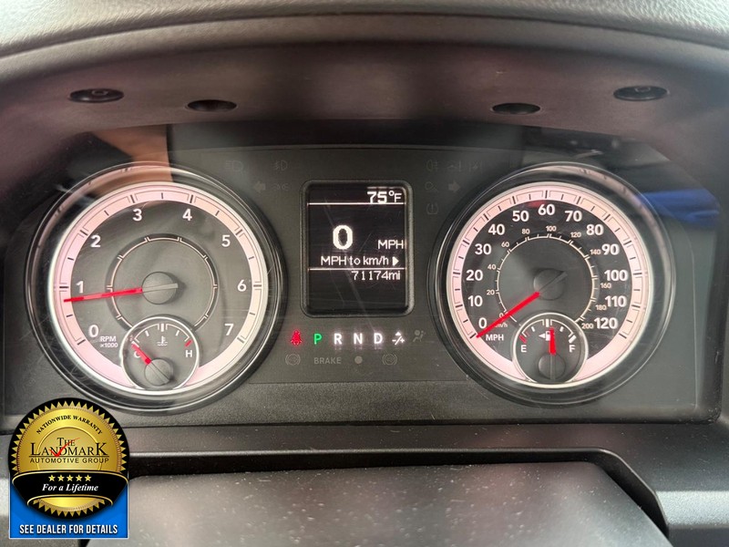 Ram 1500 Vehicle Full-screen Gallery Image 12