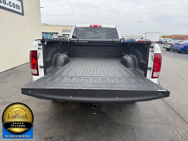 Ram 1500 Vehicle Full-screen Gallery Image 17