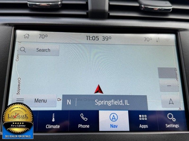 Ford Fusion Vehicle Full-screen Gallery Image 15