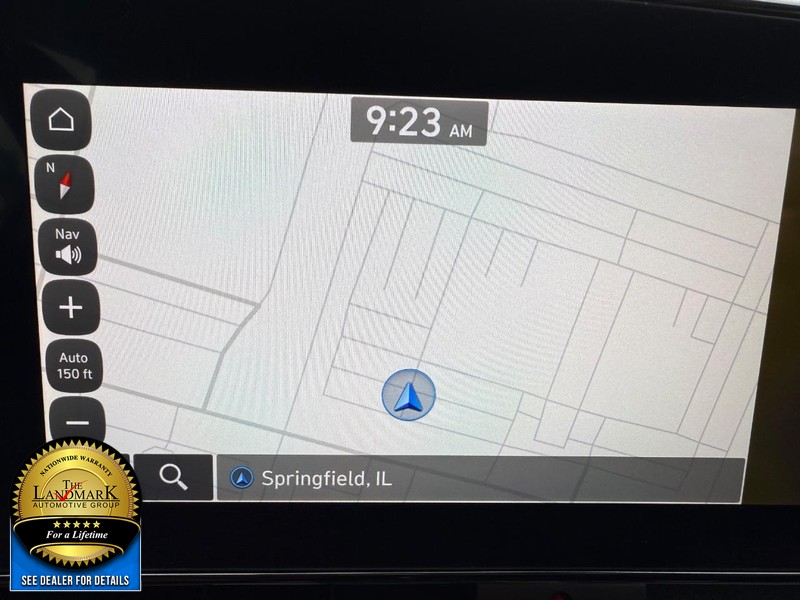 Hyundai Elantra Vehicle Full-screen Gallery Image 14