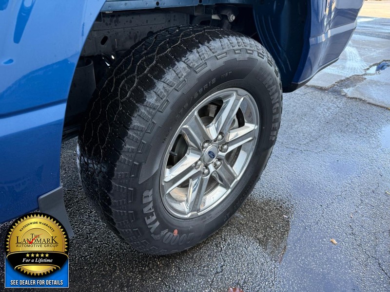 Ford F-150 Vehicle Full-screen Gallery Image 20