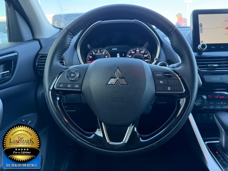 Mitsubishi Eclipse Cross Vehicle Full-screen Gallery Image 18