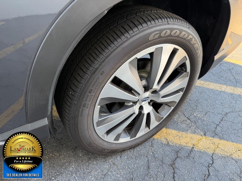 Subaru Ascent Vehicle Full-screen Gallery Image 24