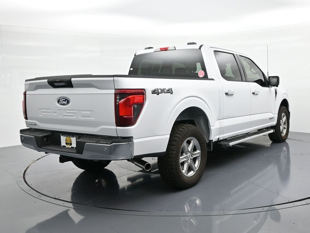Ford F-150 Vehicle Full-screen Gallery Image 6