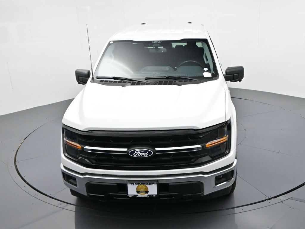 Ford F-150 Vehicle Full-screen Gallery Image 18