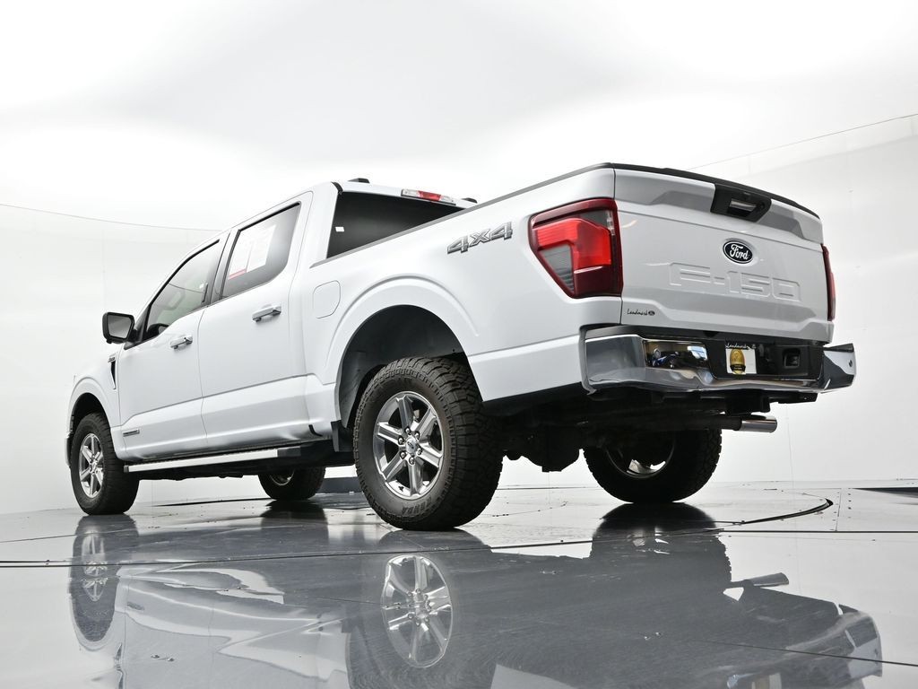 Ford F-150 Vehicle Full-screen Gallery Image 21