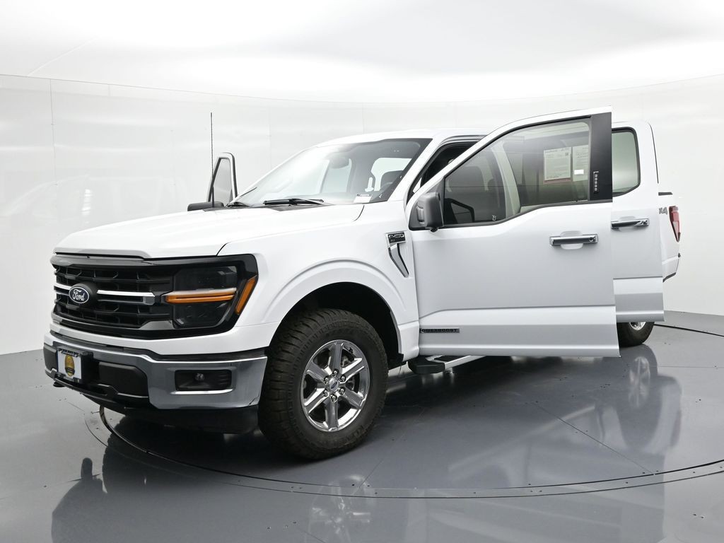 Ford F-150 Vehicle Full-screen Gallery Image 27