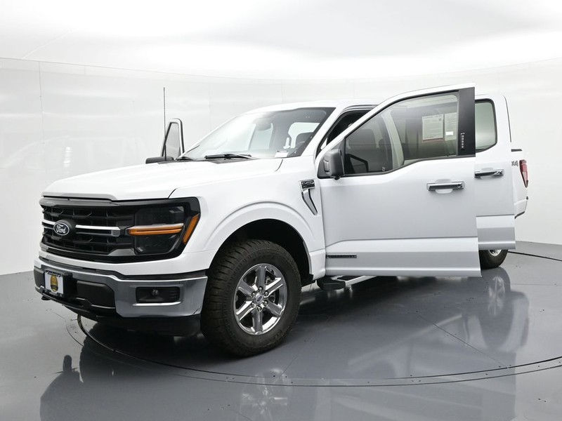 Ford F-150 Vehicle Full-screen Gallery Image 27