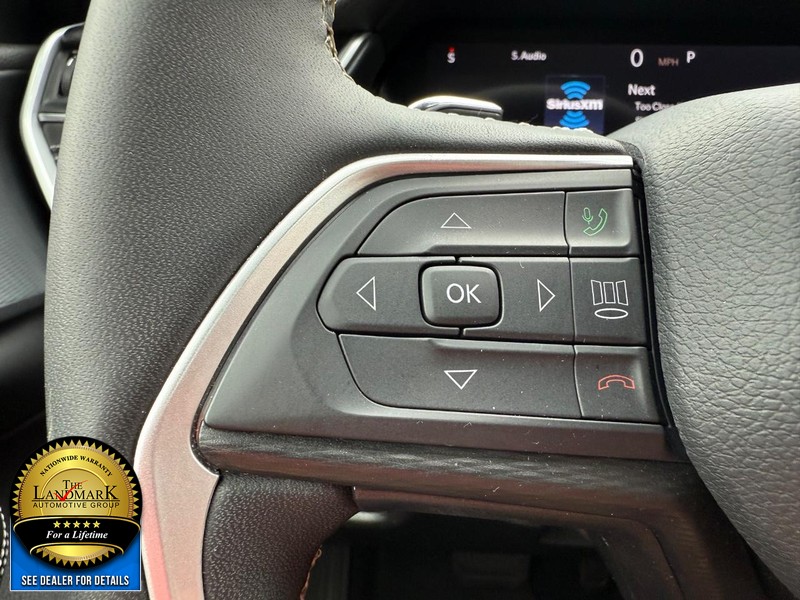 Jeep Grand Cherokee Vehicle Full-screen Gallery Image 10