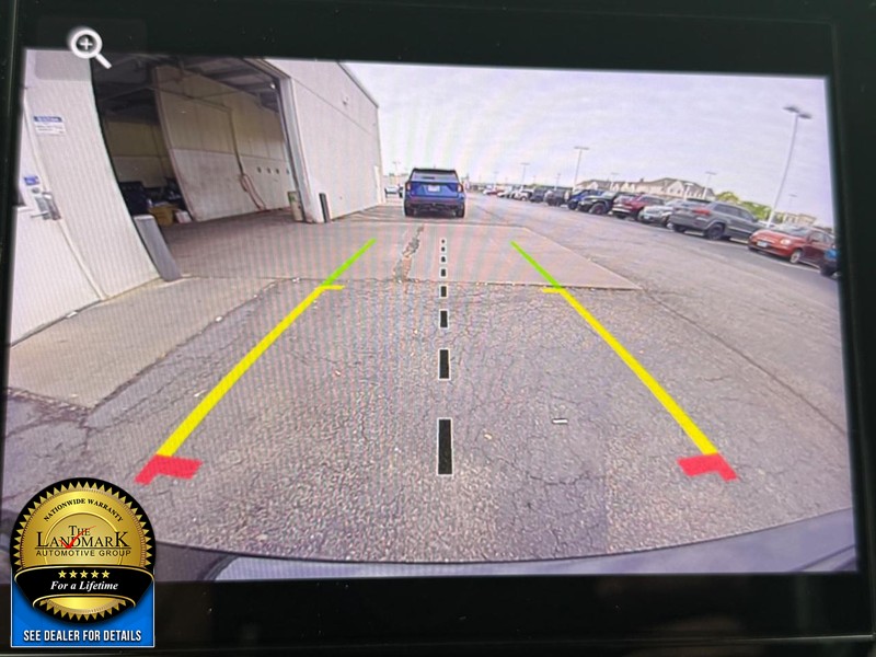 Jeep Grand Cherokee Vehicle Full-screen Gallery Image 13