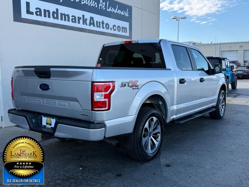 Ford F-150 Vehicle Full-screen Gallery Image 3
