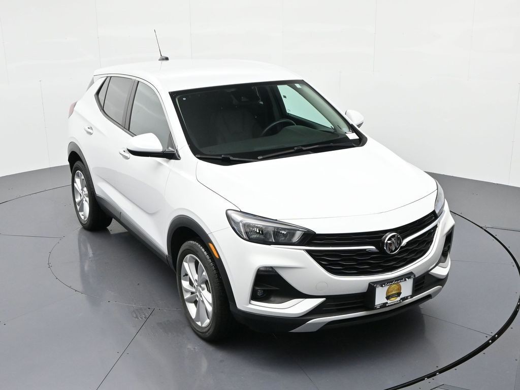 Buick Encore GX Vehicle Full-screen Gallery Image 18