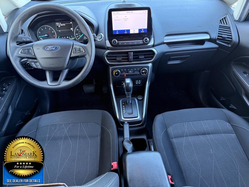 Ford EcoSport Vehicle Full-screen Gallery Image 16