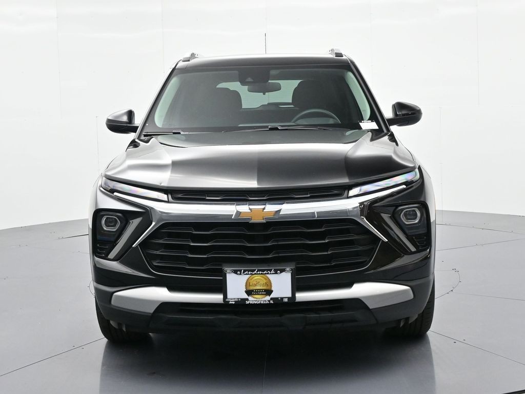 Chevrolet Trailblazer Vehicle Full-screen Gallery Image 3