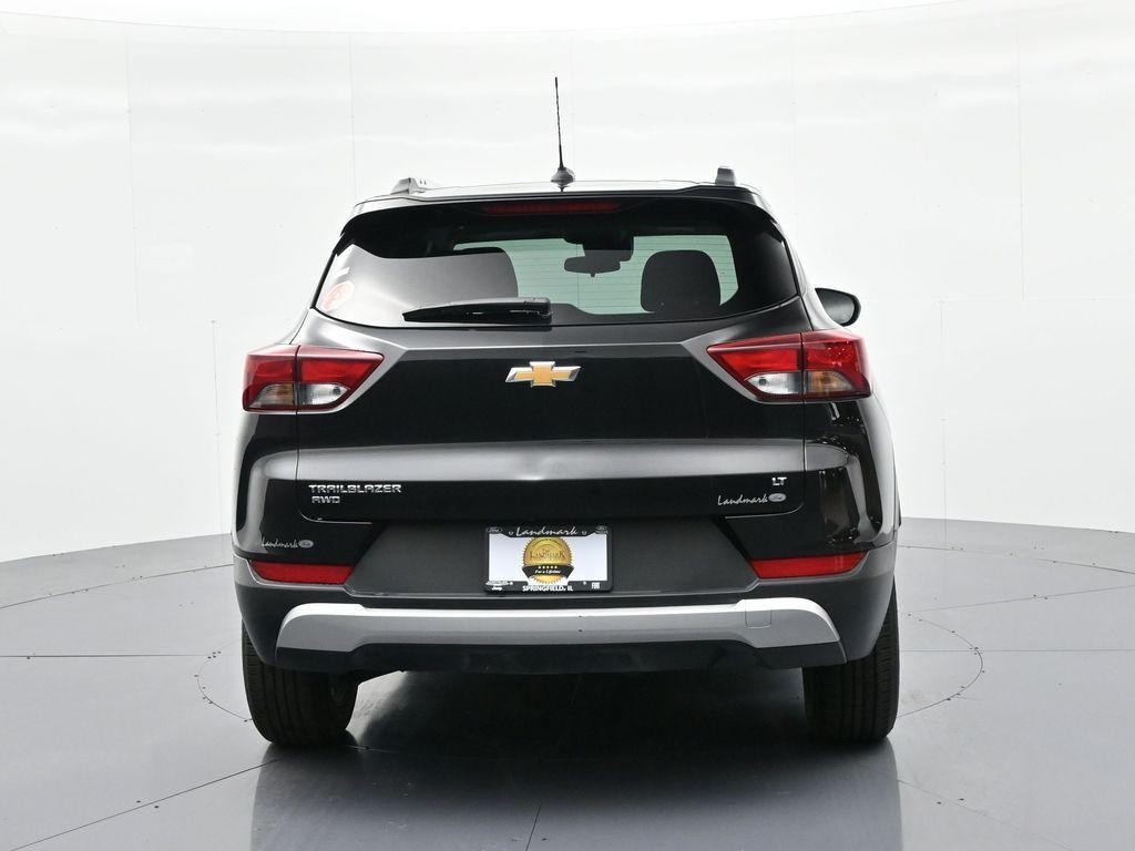 Chevrolet Trailblazer Vehicle Full-screen Gallery Image 7