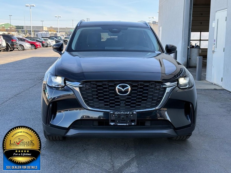 Mazda CX-90 Vehicle Full-screen Gallery Image 4