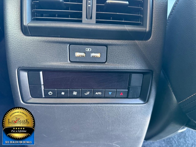 Mazda CX-90 Vehicle Full-screen Gallery Image 15