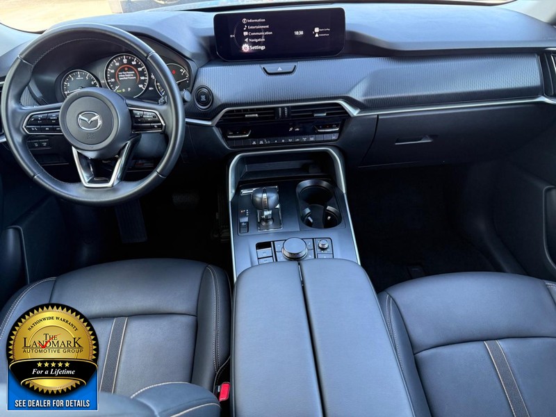 Mazda CX-90 Vehicle Full-screen Gallery Image 17