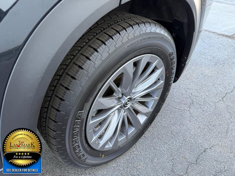 Mazda CX-90 Vehicle Full-screen Gallery Image 21