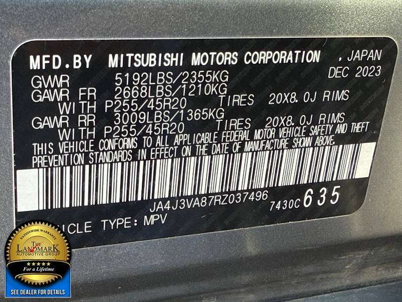 Mitsubishi Outlander Vehicle Full-screen Gallery Image 22