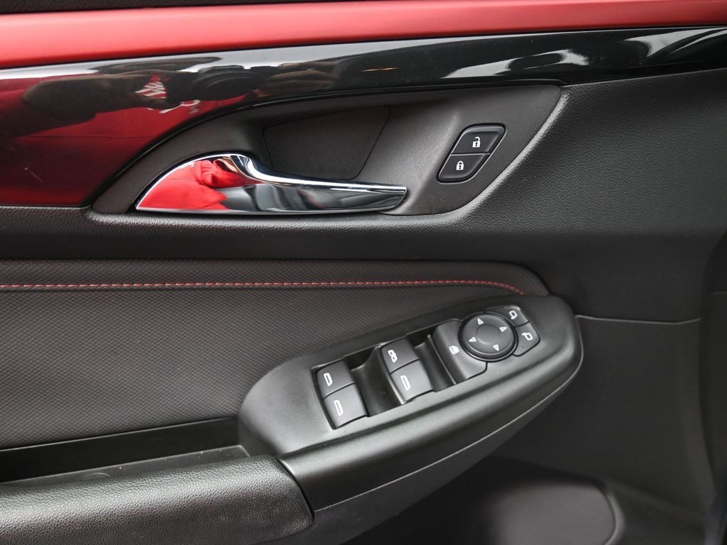 Chevrolet Trailblazer Vehicle Full-screen Gallery Image 11