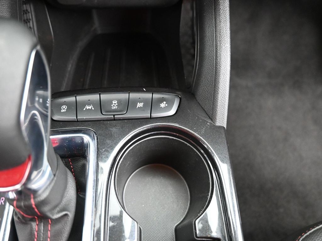 Chevrolet Trailblazer Vehicle Full-screen Gallery Image 15