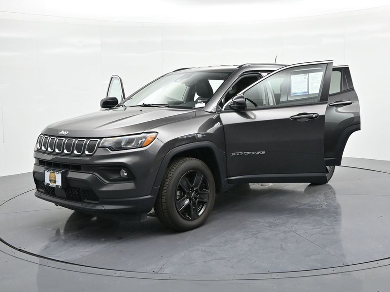 Jeep Compass Vehicle Full-screen Gallery Image 29
