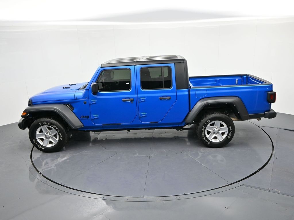 Jeep Gladiator Vehicle Full-screen Gallery Image 18